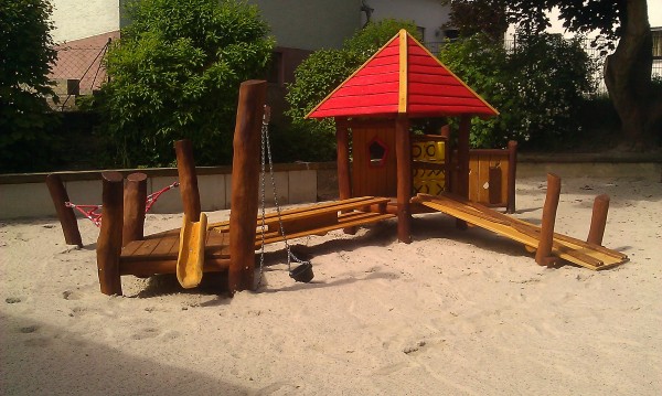 Spieldorf Nentershausen U3 aus Robinie